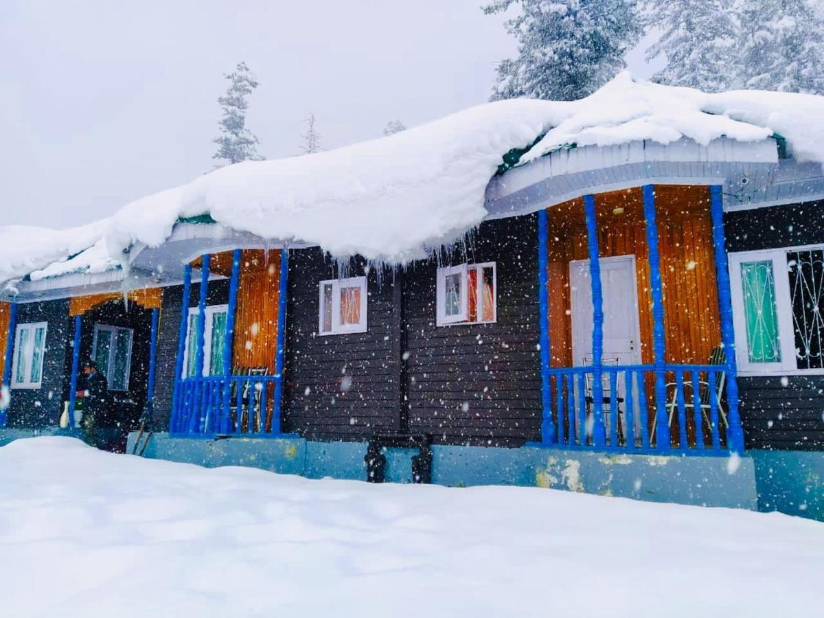 Pine View Resort Гульмарг Экстерьер фото
