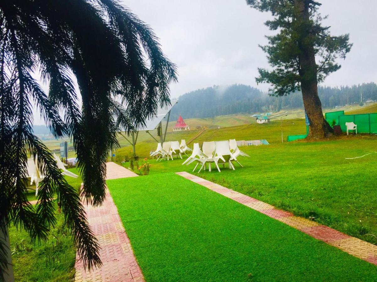 Pine View Resort Гульмарг Экстерьер фото