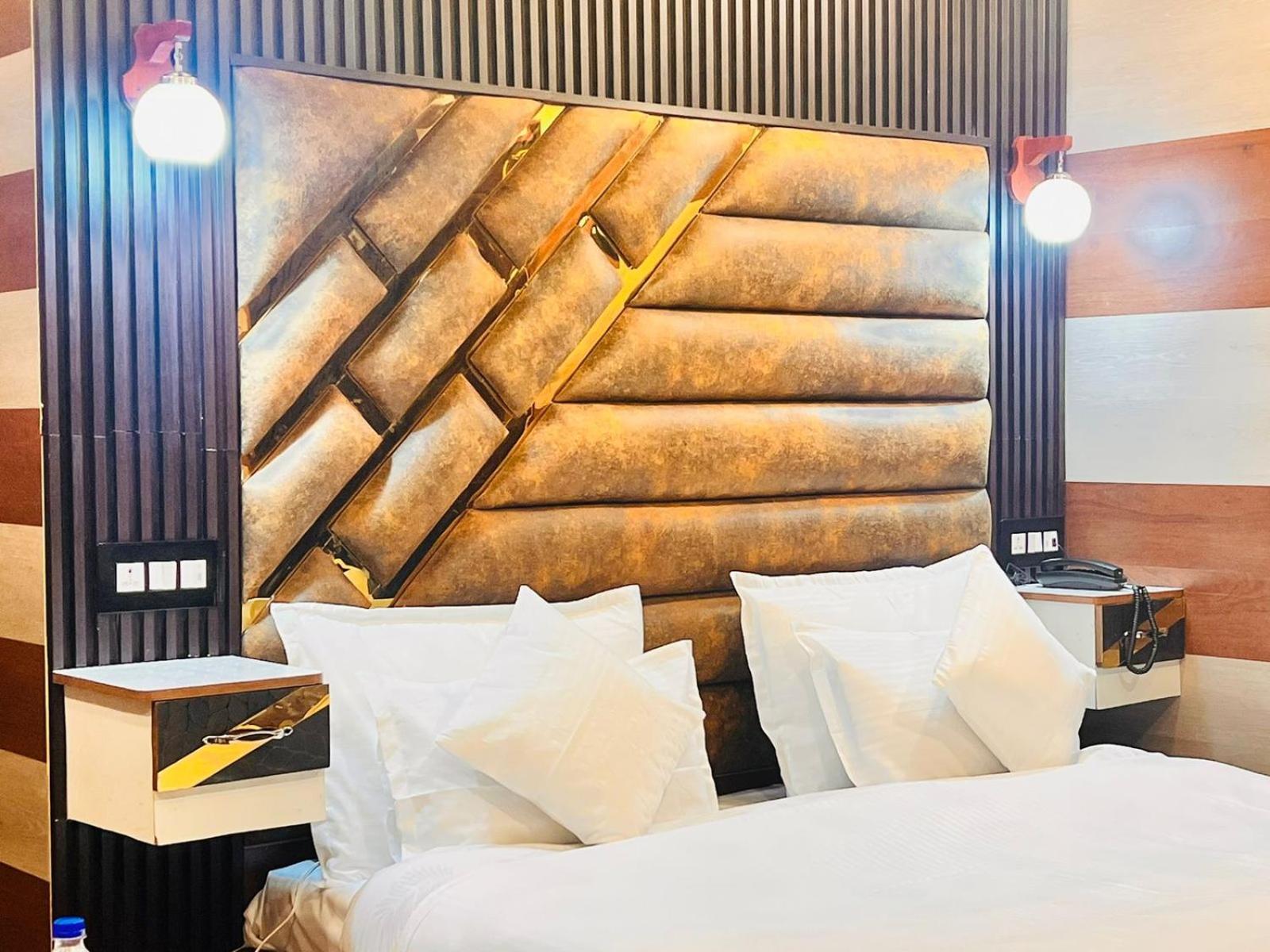 Pine View Resort Гульмарг Экстерьер фото