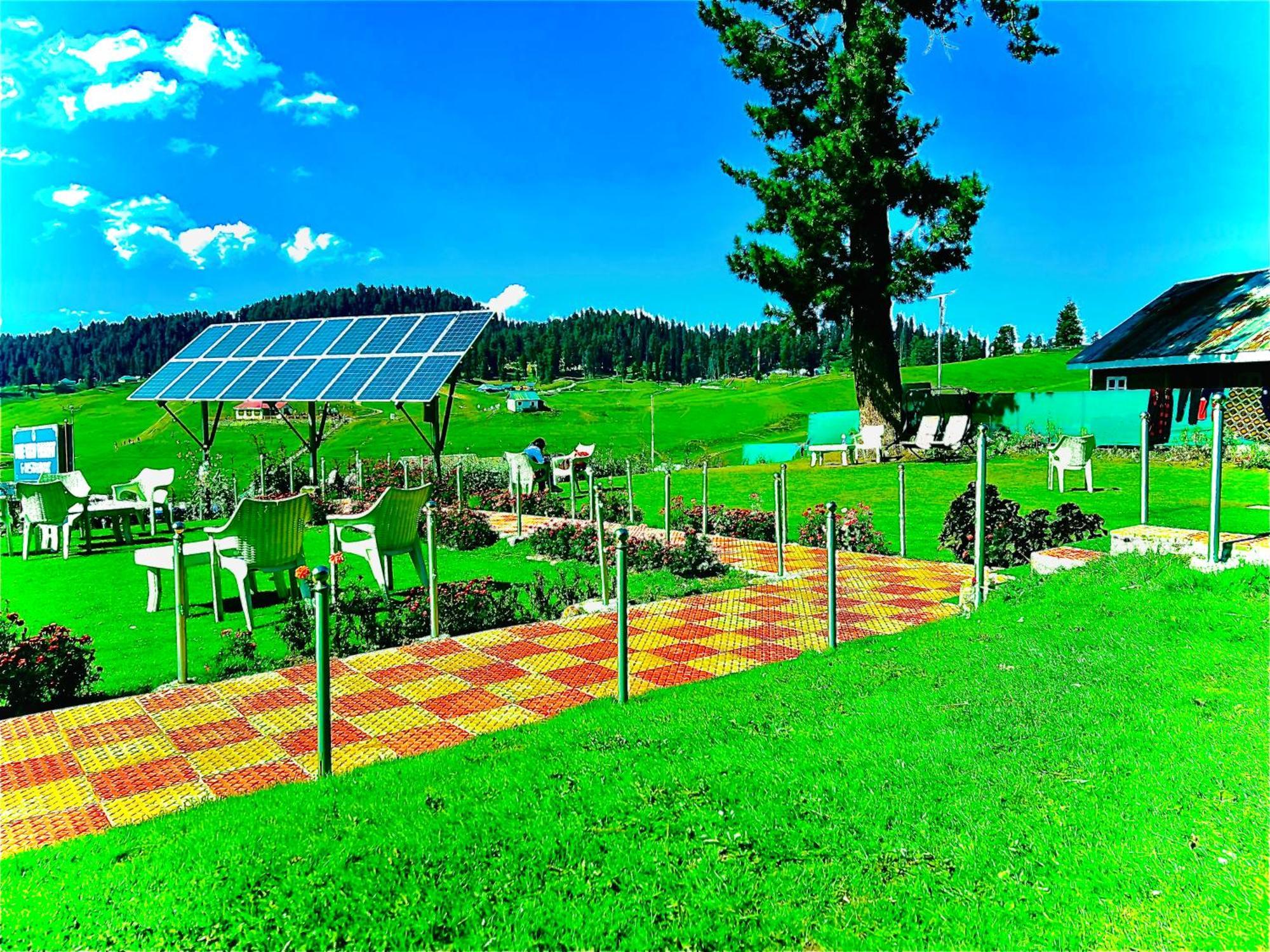 Pine View Resort Гульмарг Экстерьер фото