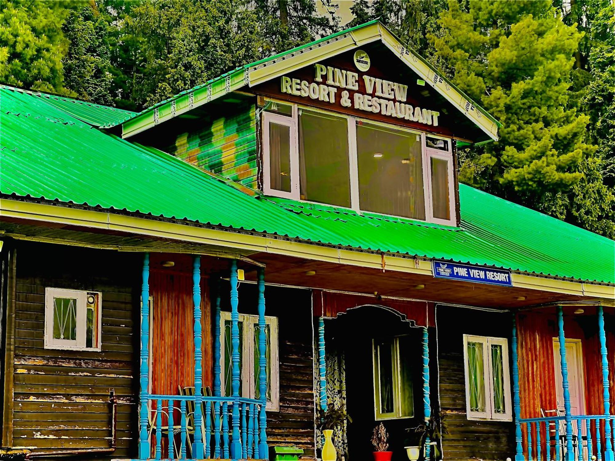 Pine View Resort Гульмарг Экстерьер фото